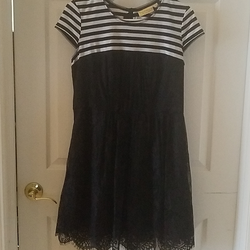 Black and white Princess Vera Wang dress